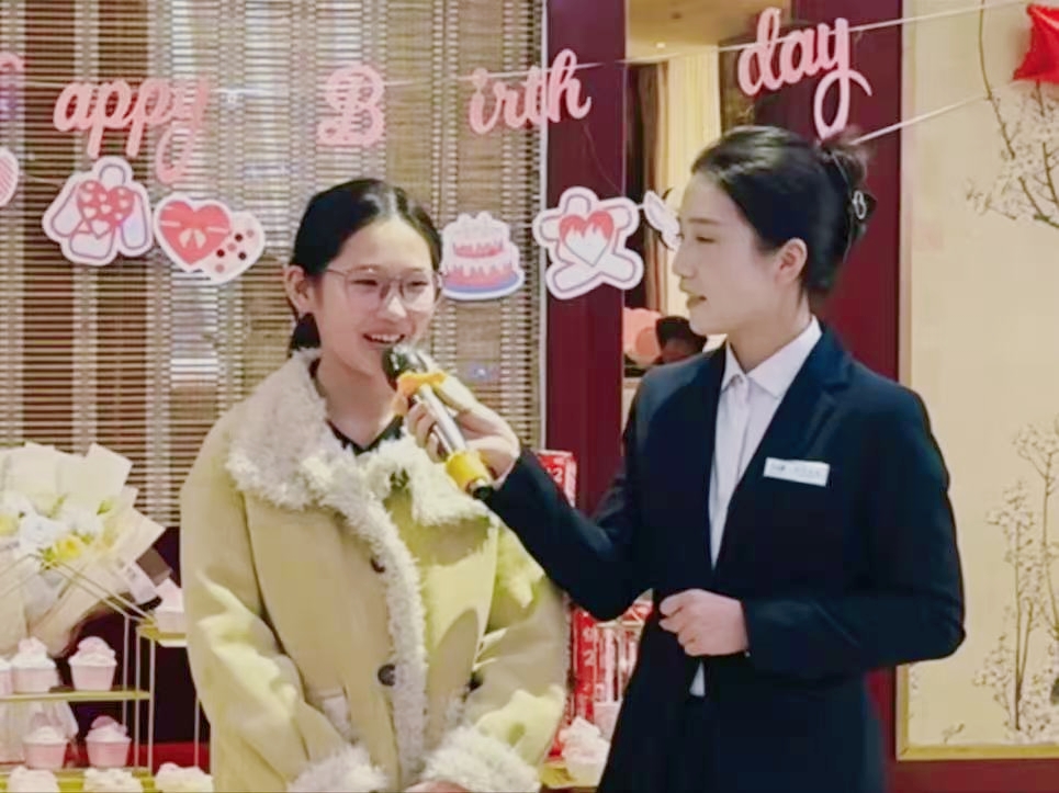 人生第一次，主持夢(mèng)的初次綻放