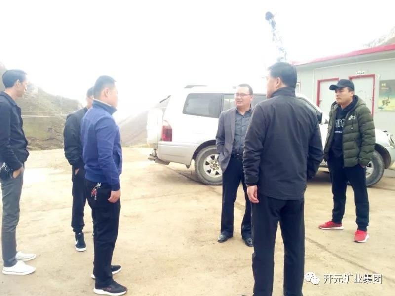 科學(xué)發(fā)展 統(tǒng)籌兼顧 穩(wěn)步生產(chǎn)│州、縣國土資源局領(lǐng)導(dǎo)赴興海銅鑫進(jìn)行年檢