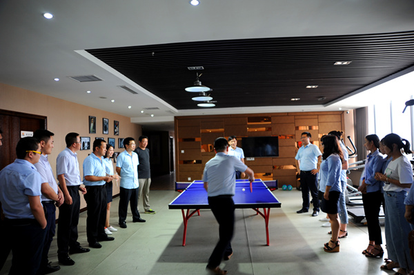 開(kāi)元集團(tuán)舉行乒乓球友誼賽